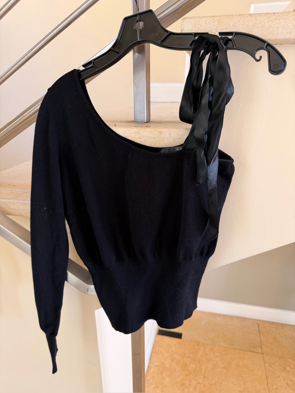 Vintage Les Copains Black One-Shoulder Knit Top with Ribbon Tie
